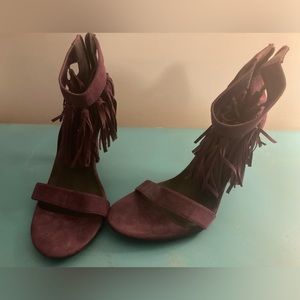 11W Ashley Stewart heels